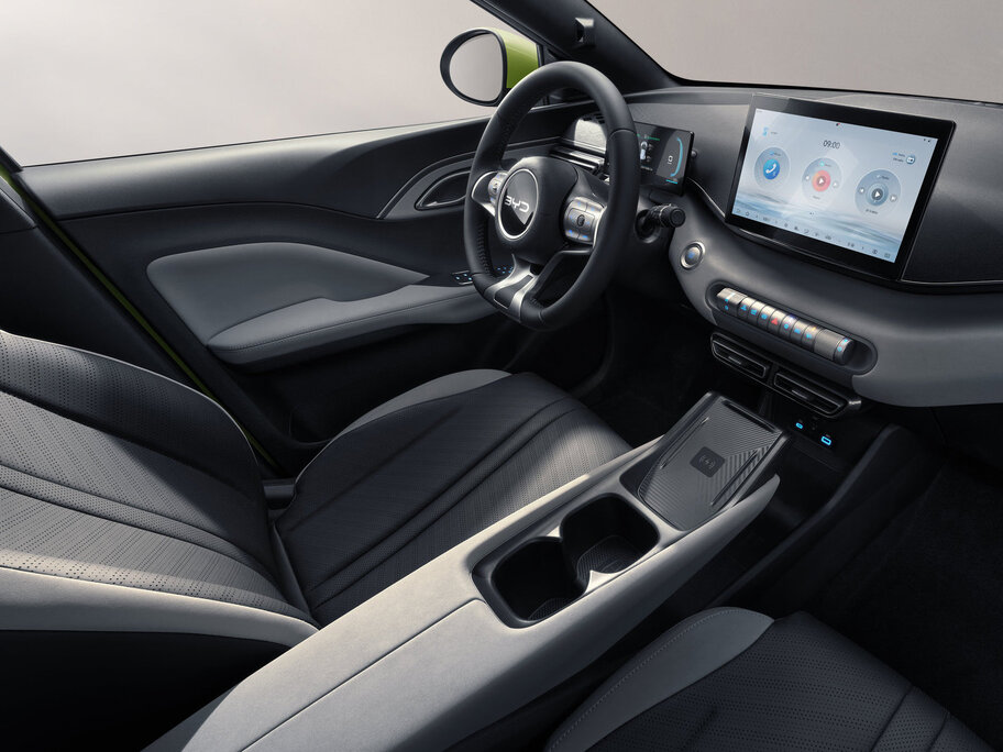 Der Stauraum im inneren des BYD Dolphin Surf