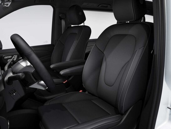 Das Interieur in schwarz in der Mercedes-Benz V-Klasse 2026