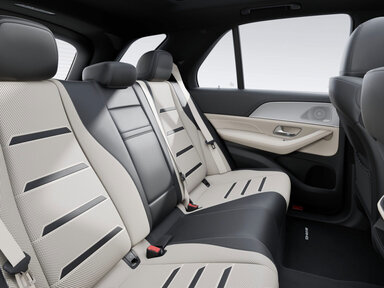Interieur in macchiatobeige/schwarz im Mercedes-AMG GLE