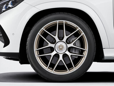 22" AMG Schmiederäder im Kreuzspeichen-Design techgold matt lackiert und glanzgedreht, 55,9 cm