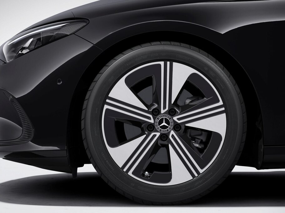 45,7 cm (18") Leichtmetallräder im 5-Doppelspeichen-Design (R87), buchbar mit Progressive (P59)