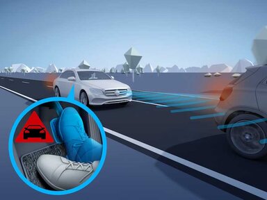 Brems-Assistent im Mercedes-Benz EQS 2026