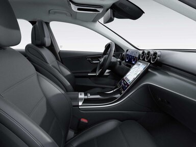 Das Interieur in schwarz im C-Klasse T-Modell