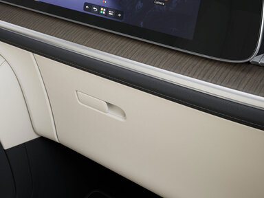 Abschließbares Handschuhfach im VLE