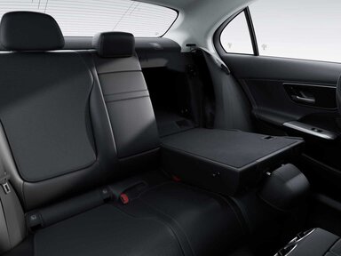 Sitzlehnen im Fond klappbar in der C-Klasse Limousine