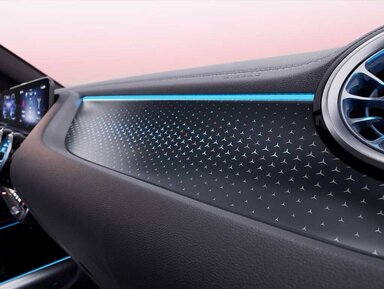 Zierelemente und Mercedes-Benz Pattern des Mercedes-Benz EQA