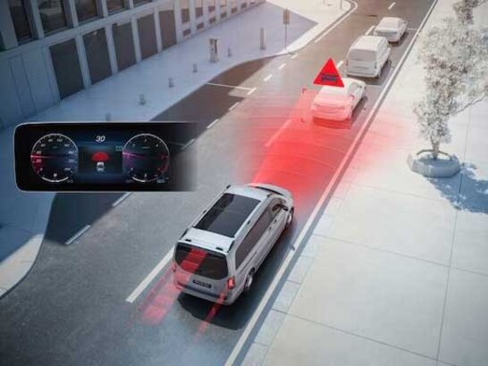 Der Aktive Brems-Assistent der Mercedes-Benz V-Klasse 2026