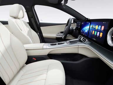 Das Interieur in ivory beige/schwarz in der Mercedes-Benz C-Klasse Elektro 2026