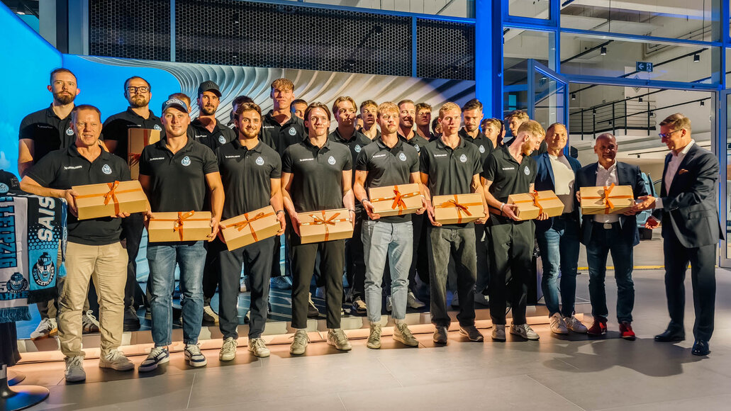 IceFighters Spielerpräsentation bei STERNAUTO