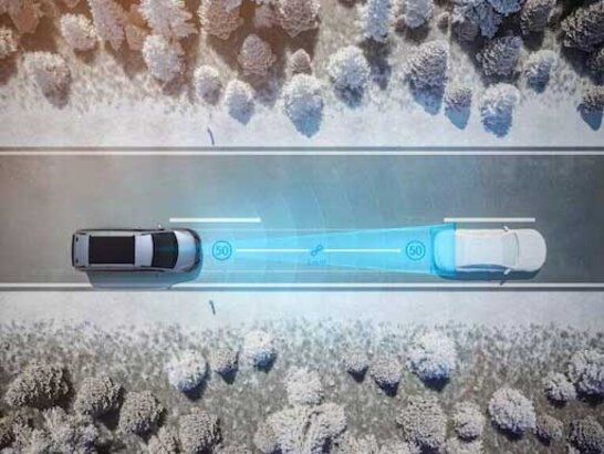 Der Aktive Abstands-Assistent DISTRONIC der Mercedes-Benz V-Klasse 2026