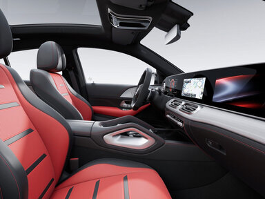 Das Interieur in red pepper/schwarz im Mercedes-AMG GLE Coupé