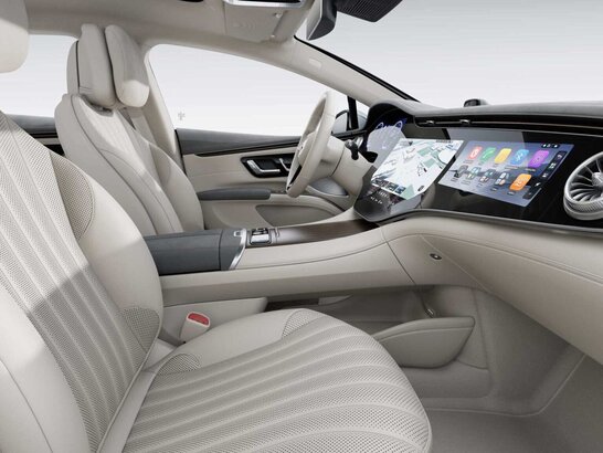 Leder macchiatobeige / spacegrau im Mercedes-Benz EQS 2026