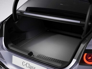 470 l Kofferraumvolumen in der Mercedes-Benz C-Klasse Elektro 2026