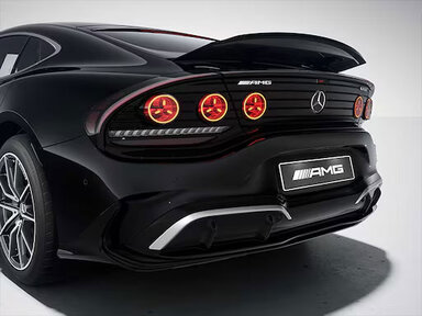 Der AEROKINETICS Heckspoiler des Mercedes-AMG GT 4-Türer Coupés