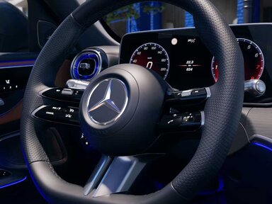 Das Multifunktions-Sportlenkrad der C-Klasse Limousine