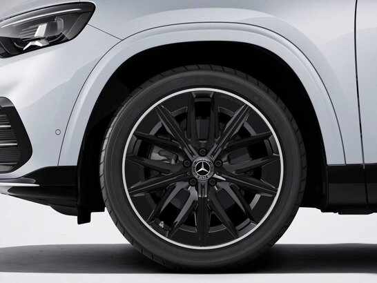 Die 20" AMG Leichtmetallräder im Vielspeichen-Design des Mercedes-Benz GLB 2026.