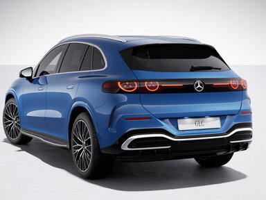 Breit ausgestellte Radläufe ergeben eine breite Schulter und sorgen für eine dominante Optik