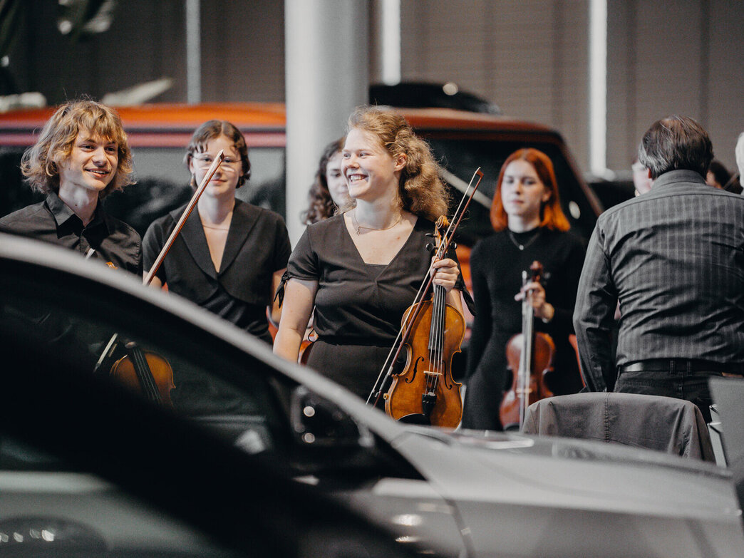 Jugendsinfonieorchester Magdeburg bei STERNAUTO im Autohaus