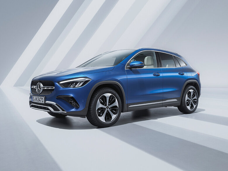 Mercedes-Benz GLA in spektralblau