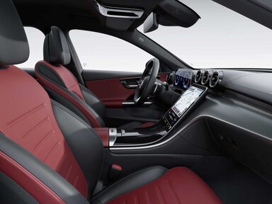 Das Interieur in cherry red/schwarz im C-Klasse T-Modell