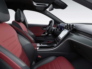 Interieur in cherry red/schwarz in der C-Klasse Limousine