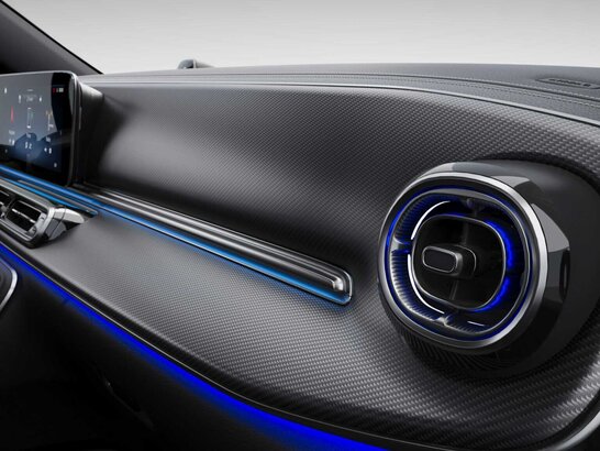 Die AMG Zierelemente in der Mercedes-Benz V-Klasse 2026