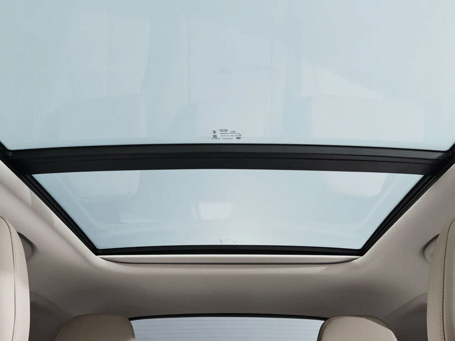 Das Panorama-Schiebedach im BYD ATTO 3 EVO
