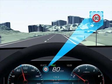 Geschwindigkeitslimit-Assistent des Mercedes-Benz EQA