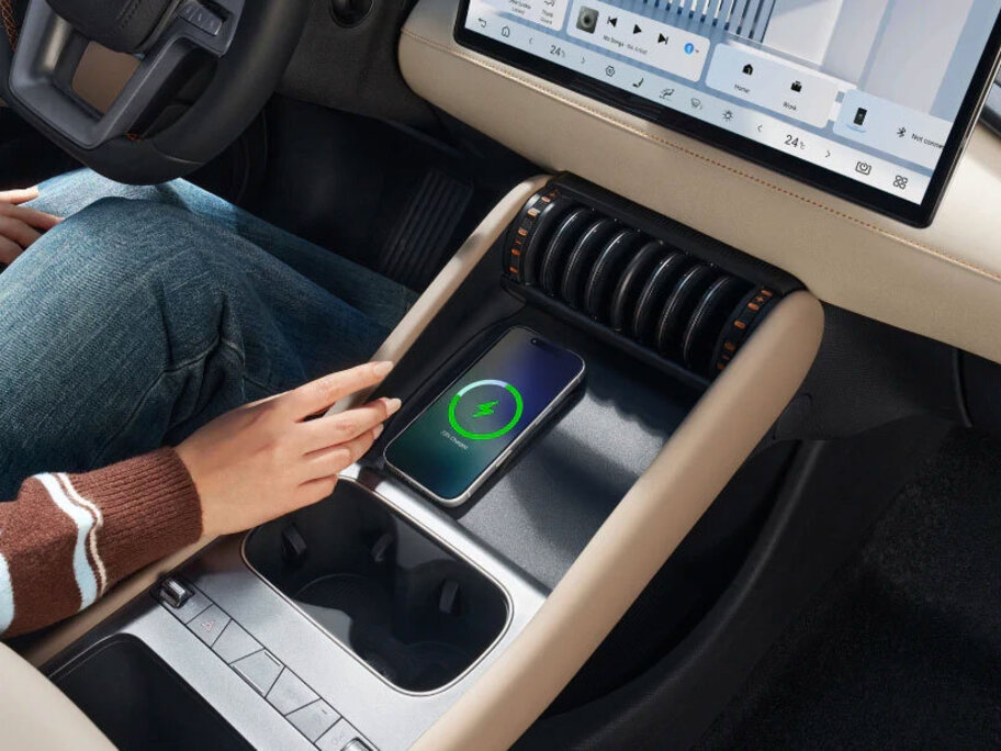 Kabellose Ladestation im BYD ATTO 3 EVO