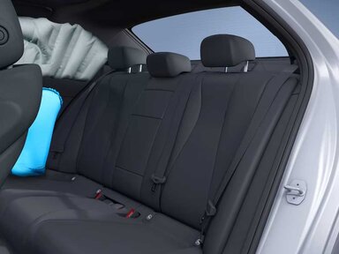 Sidebags im Fond der C-Klasse Limousine