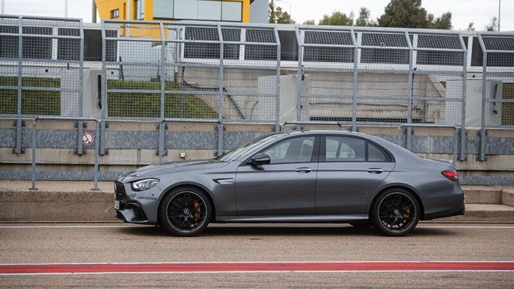 Mercedes-Benz Electric Driving Experience auf dem Sachsenring Mercedes-Benz Electric Driving Experience auf dem Sachsenring