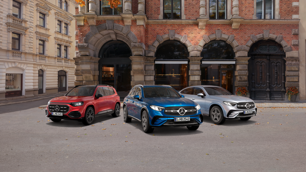 Mercedes-Benz GLC und GLB vor Gebäude