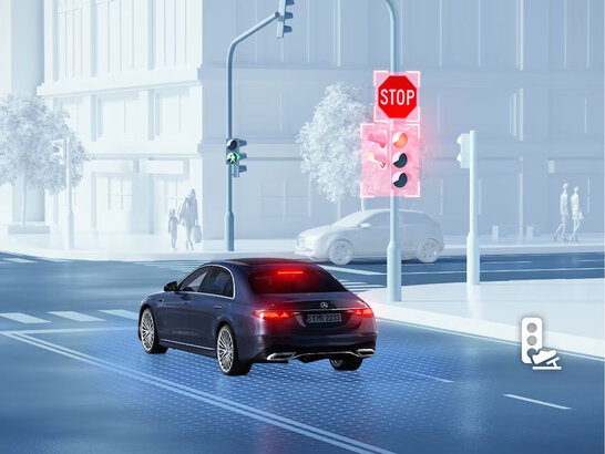 Das Digitale Extra: MB.DRIVE ASSIST PLUS des Mercedes-AMG GT 4-Türer Coupés